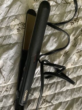Conair Infinitipro 1” Flat Iron Ceramic